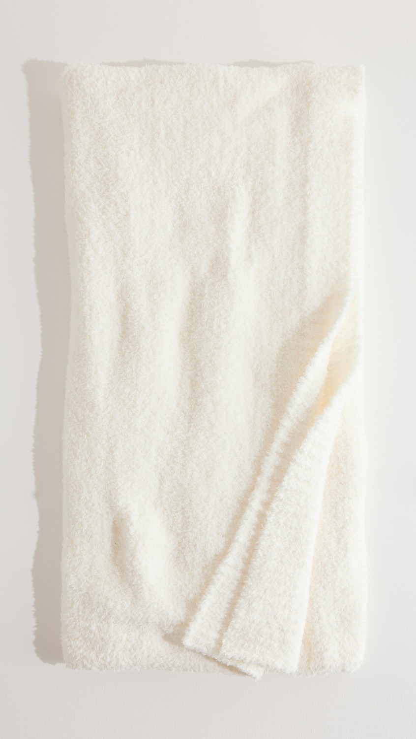 Cozychic Throw  |  Décor Décor Décor